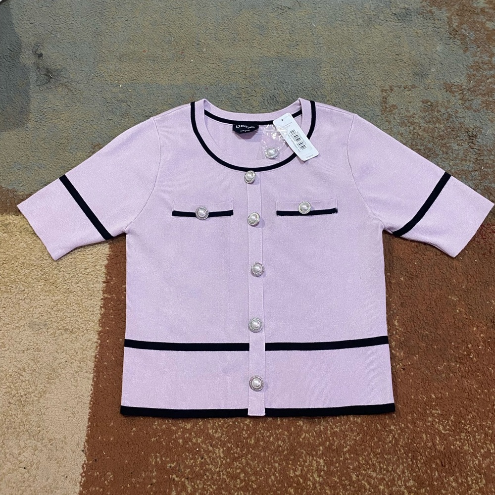 *NWT*bebe lavender cropped button sweater top